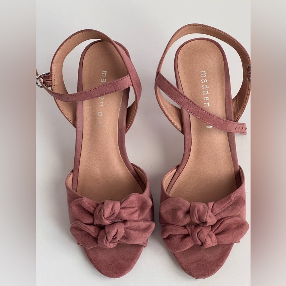 Steve Madden open toe shoes